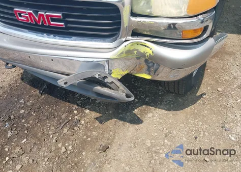 2002 GMC Sierra 1500 Sle z USA, uszkodzony, nr VIN 2GTEK19T721381680